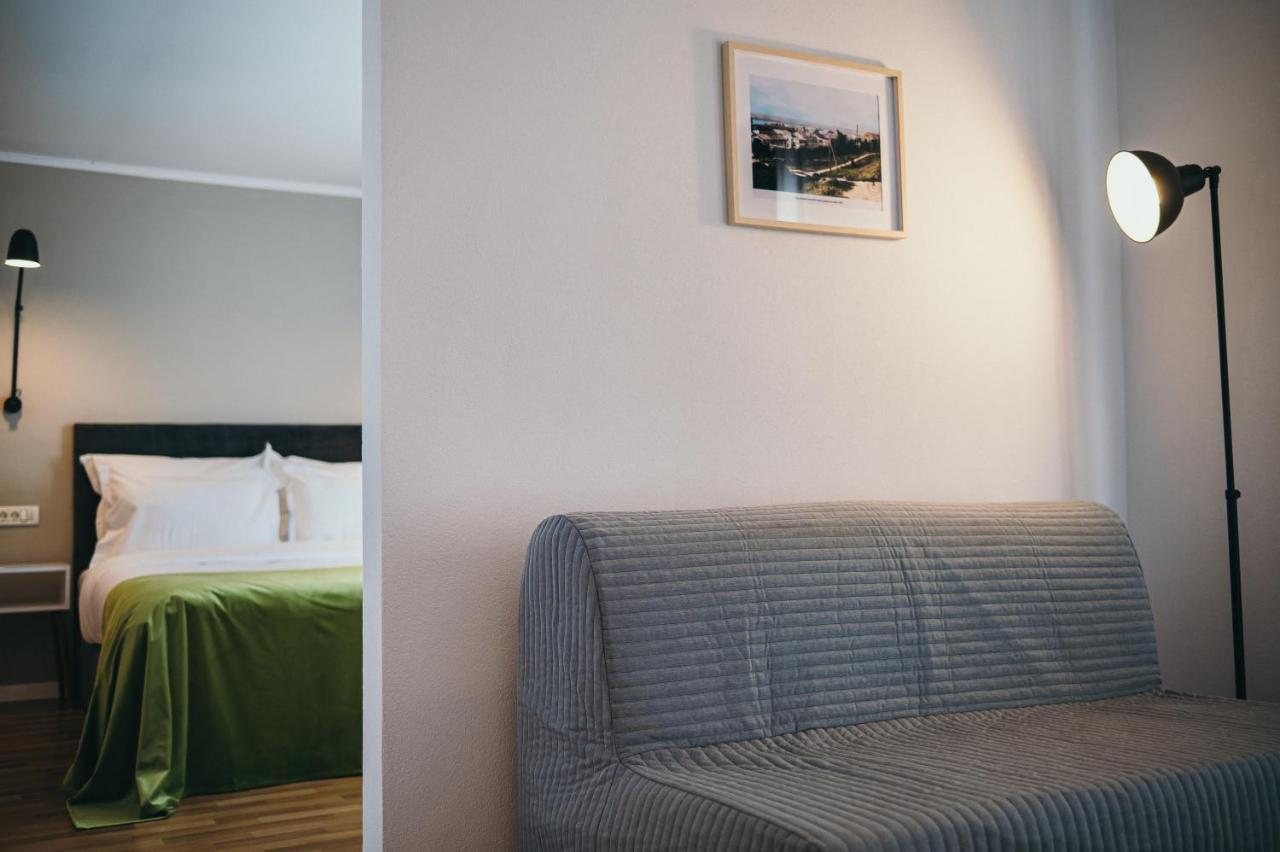 Nest Guesthouse Drobeta Turnu Severin Exterior foto