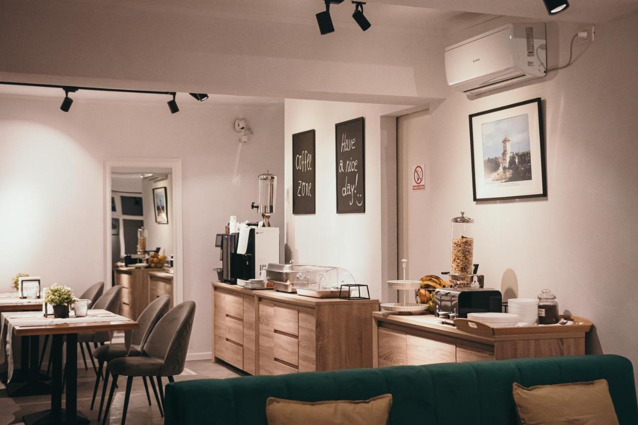 Nest Guesthouse Drobeta Turnu Severin Exterior foto